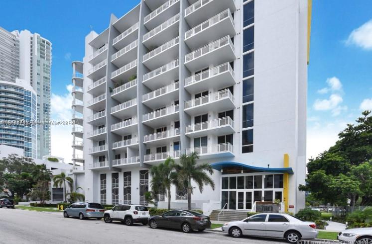 image The Yorker Condo20