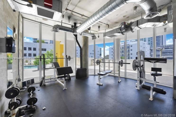 image The Yorker Condo24