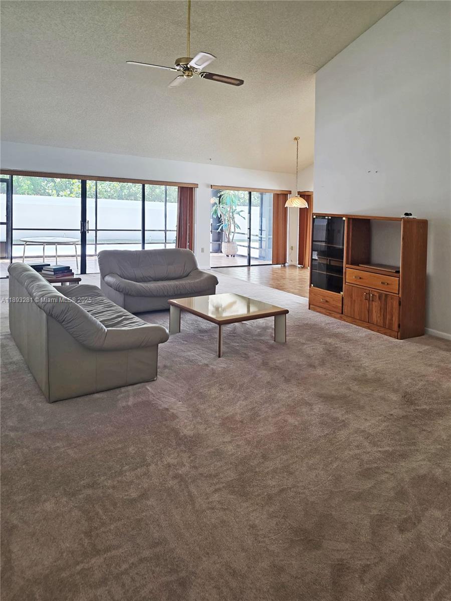 198 Ridge Rd Jupiter, FL 33477