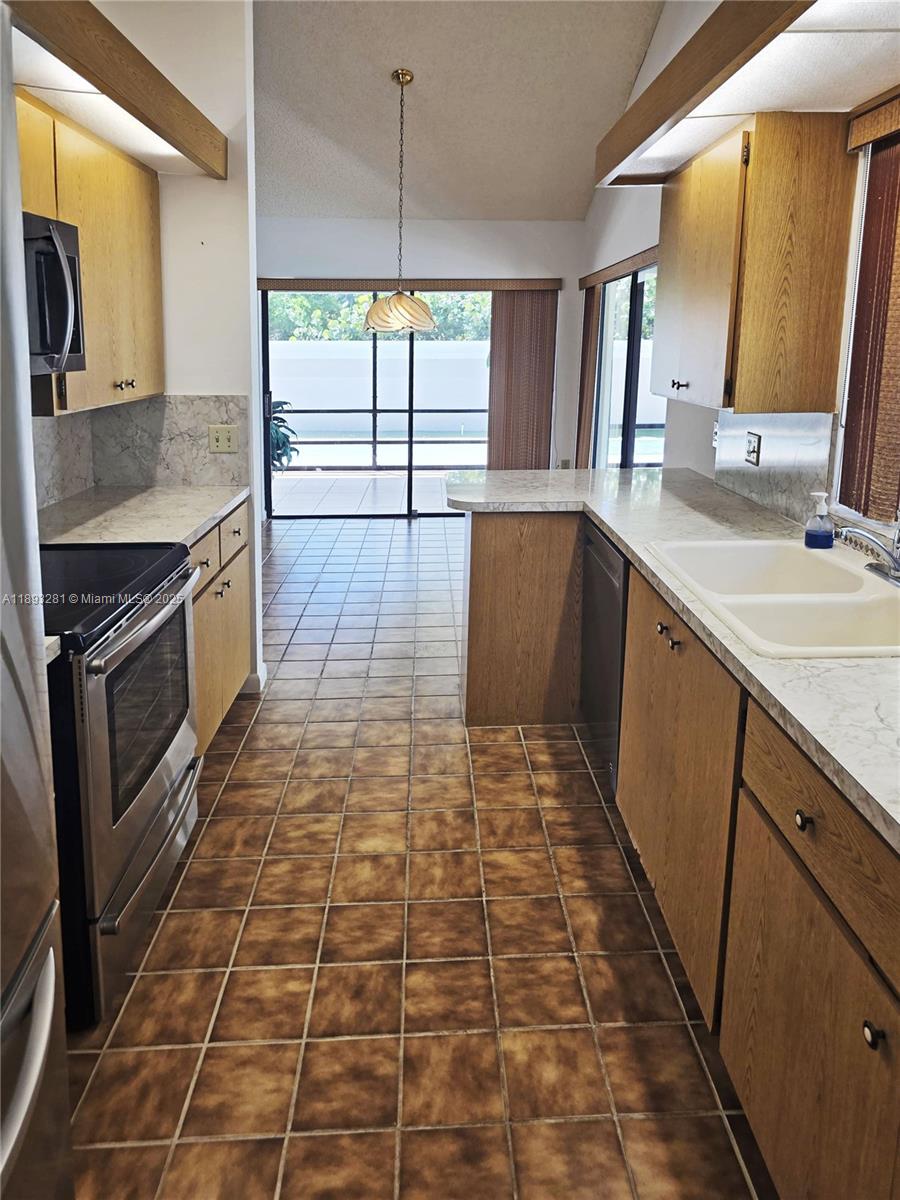 198 Ridge Rd Jupiter, FL 33477