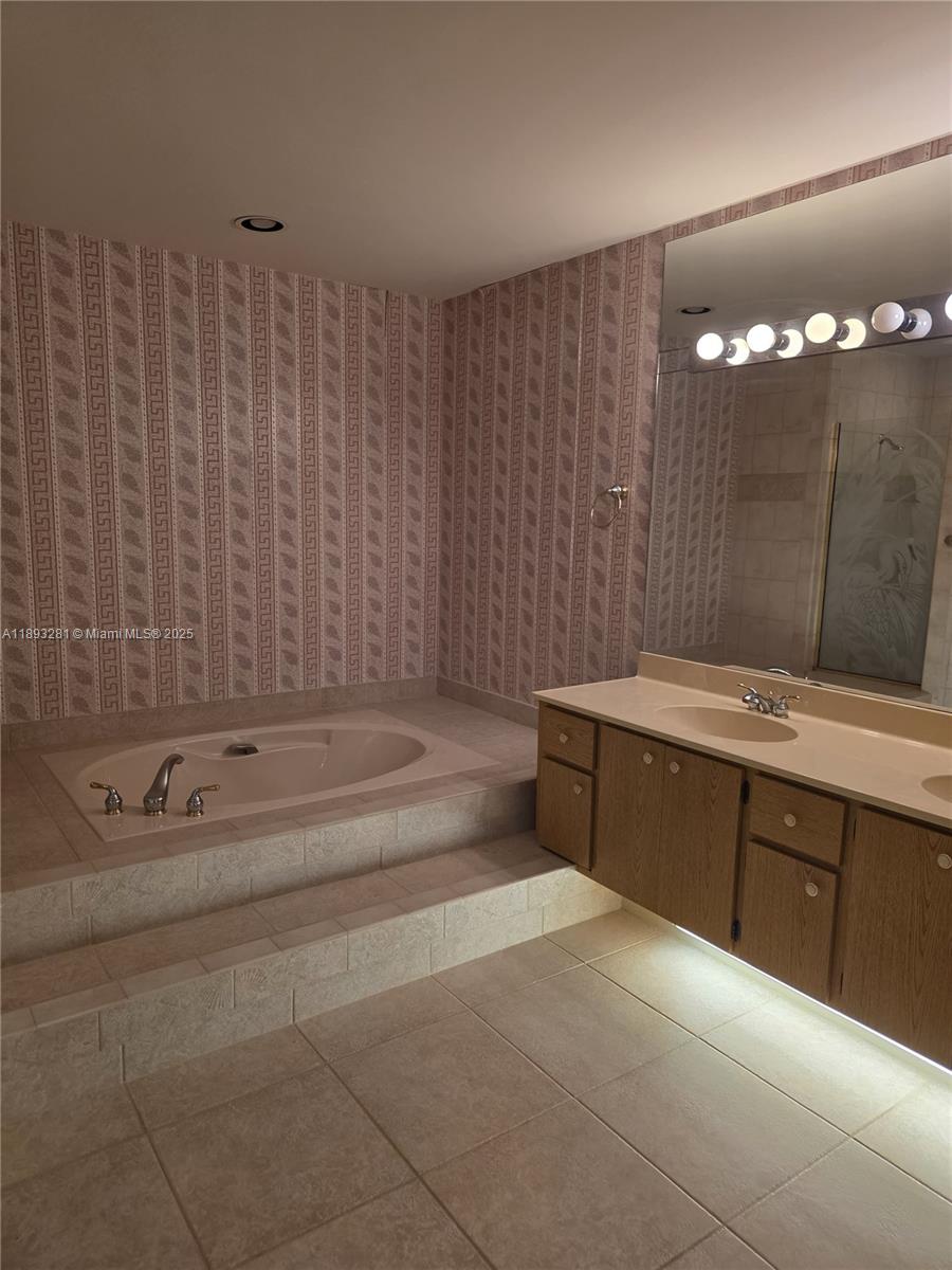 198 Ridge Rd Jupiter, FL 33477