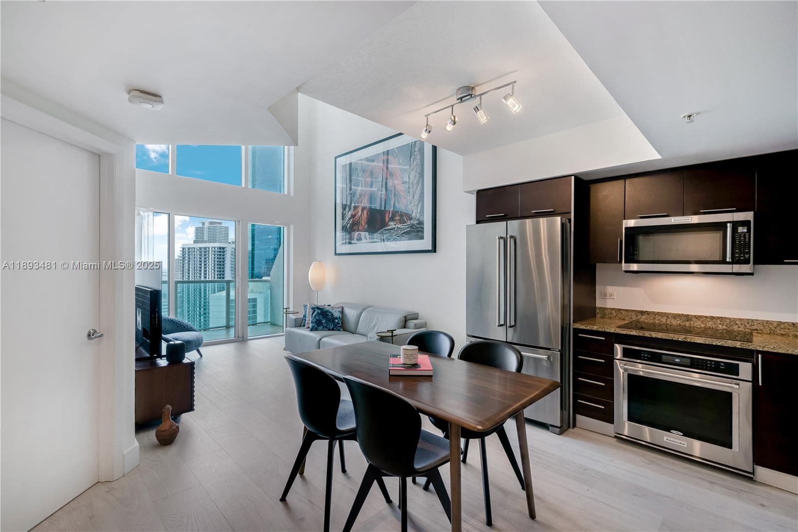 image Brickell On The River4