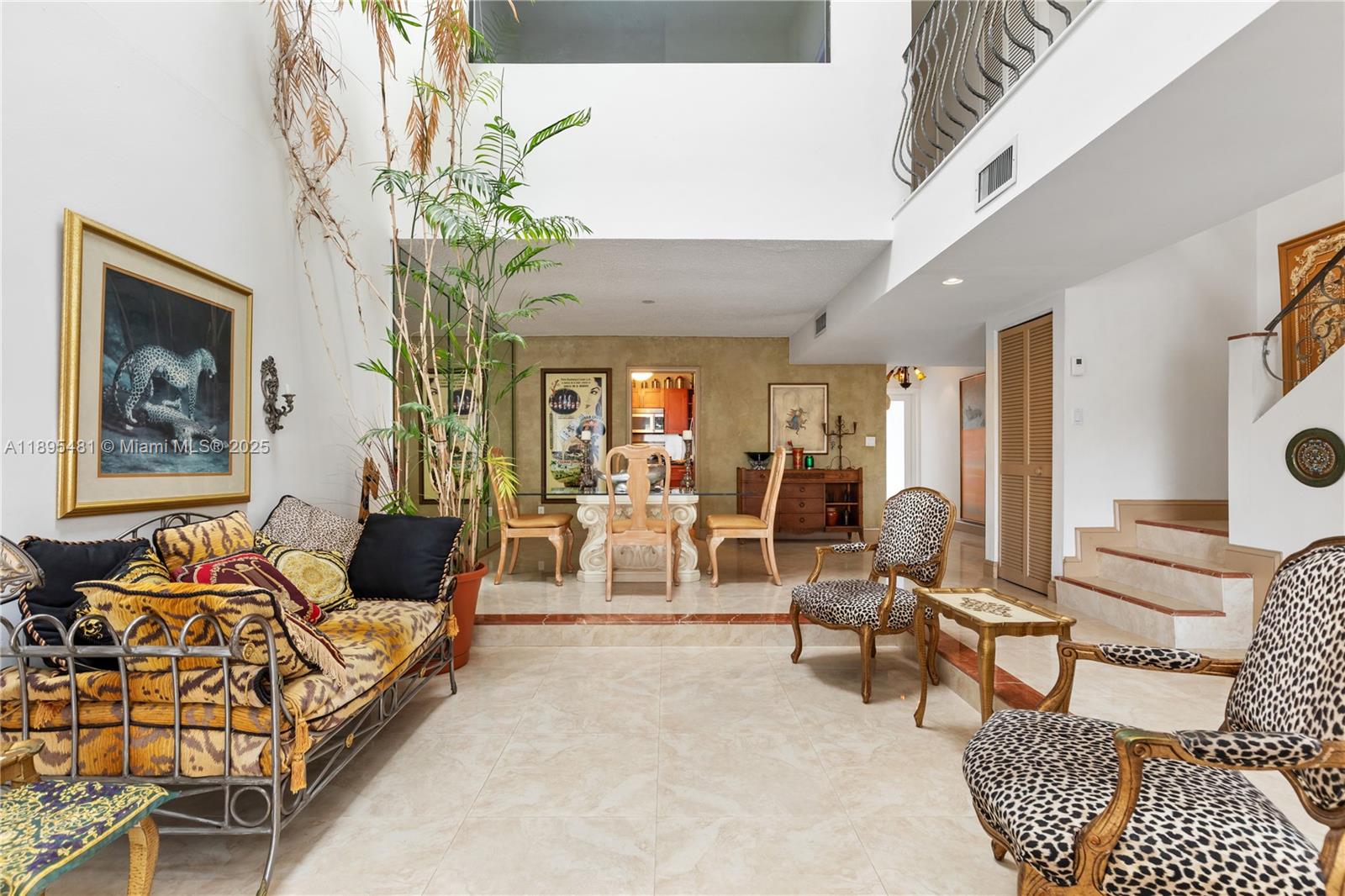 214 Poinciana Dr #204 Sunny Isles Beach, FL 33160