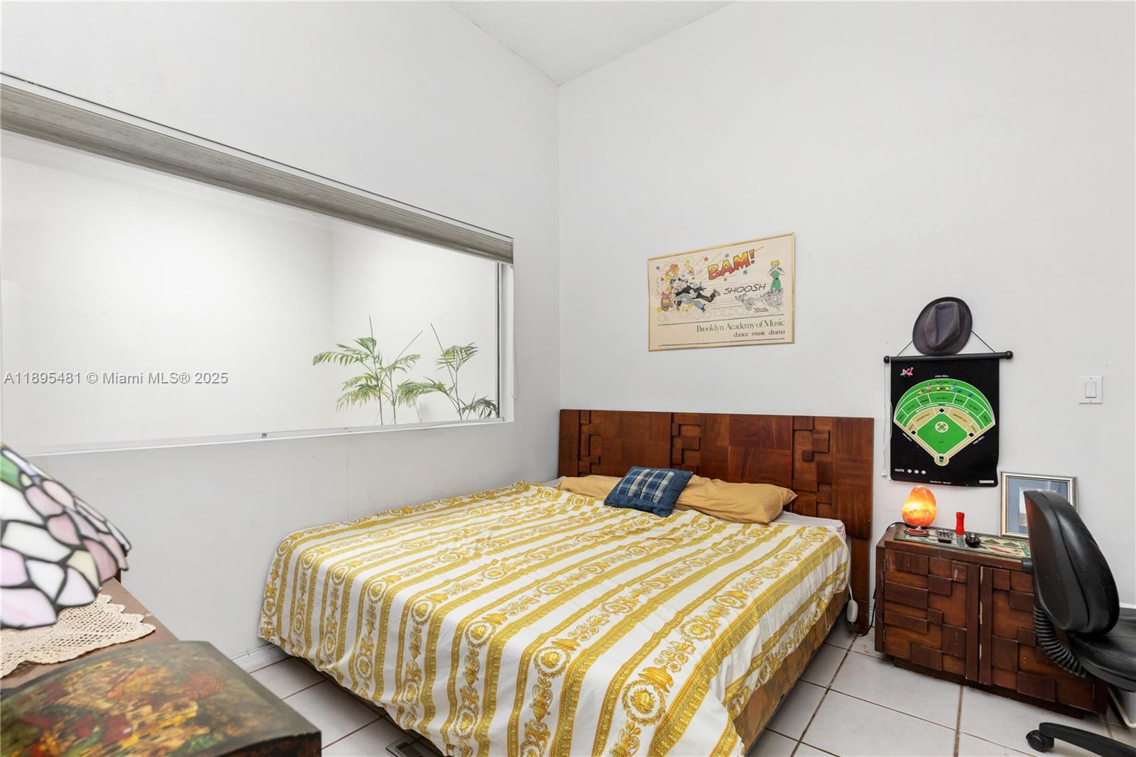 214 Poinciana Dr #204 Sunny Isles Beach, FL 33160