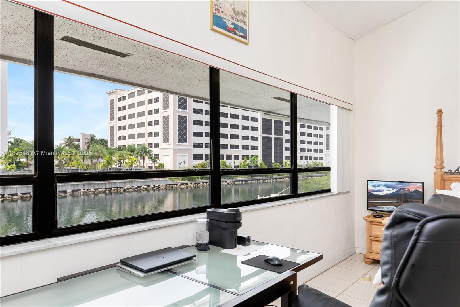 214 Poinciana Dr #204 Sunny Isles Beach, FL 33160