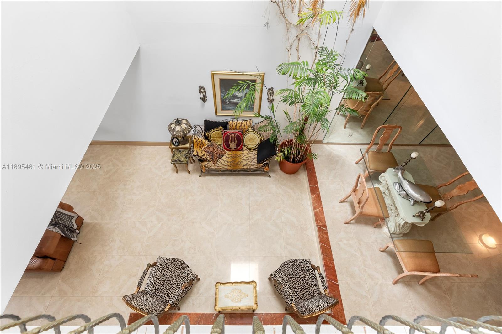 214 Poinciana Dr #204 Sunny Isles Beach, FL 33160