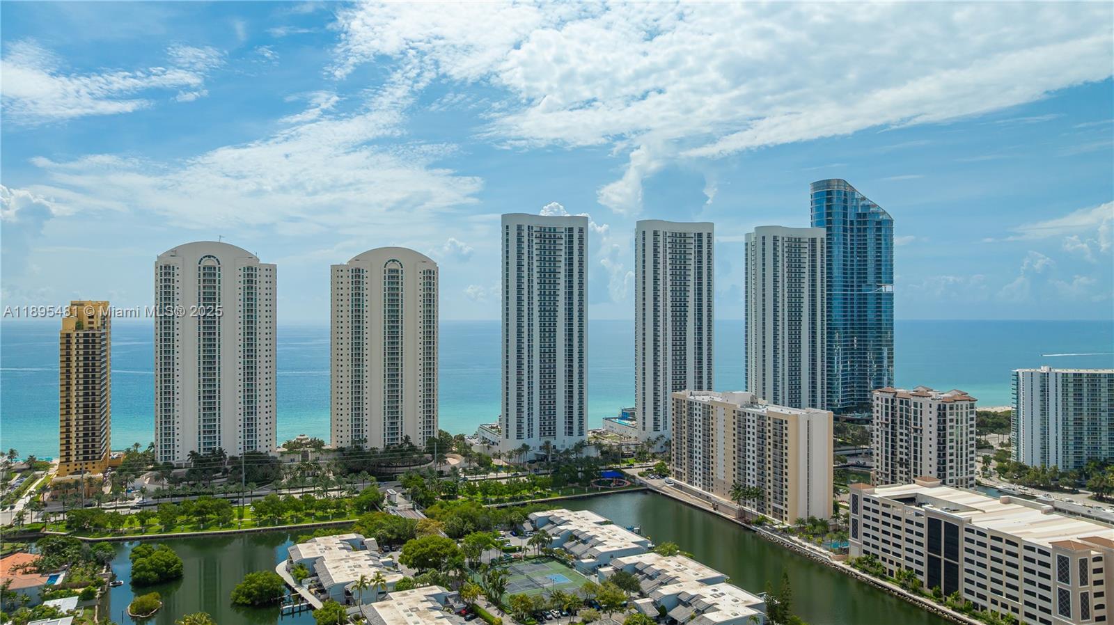 214 Poinciana Dr #204 Sunny Isles Beach, FL 33160
