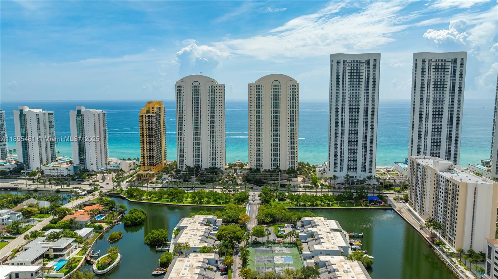 214 Poinciana Dr #204 Sunny Isles Beach, FL 33160