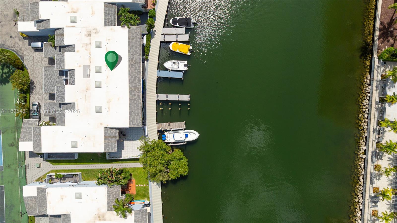 214 Poinciana Dr #204 Sunny Isles Beach, FL 33160