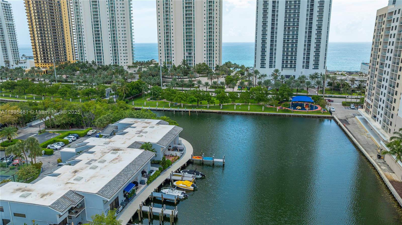 214 Poinciana Dr #204 Sunny Isles Beach, FL 33160