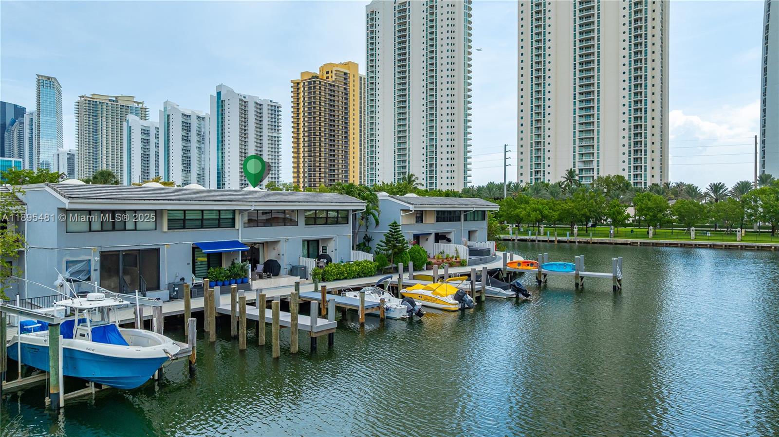 214 Poinciana Dr #204 Sunny Isles Beach, FL 33160