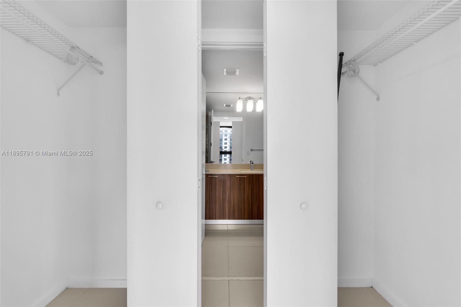 5252 NW 85th Ave #1505 Doral, FL 33166