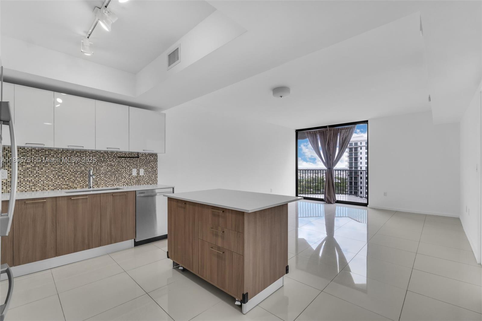 5252 NW 85th Ave #1505 Doral, FL 33166