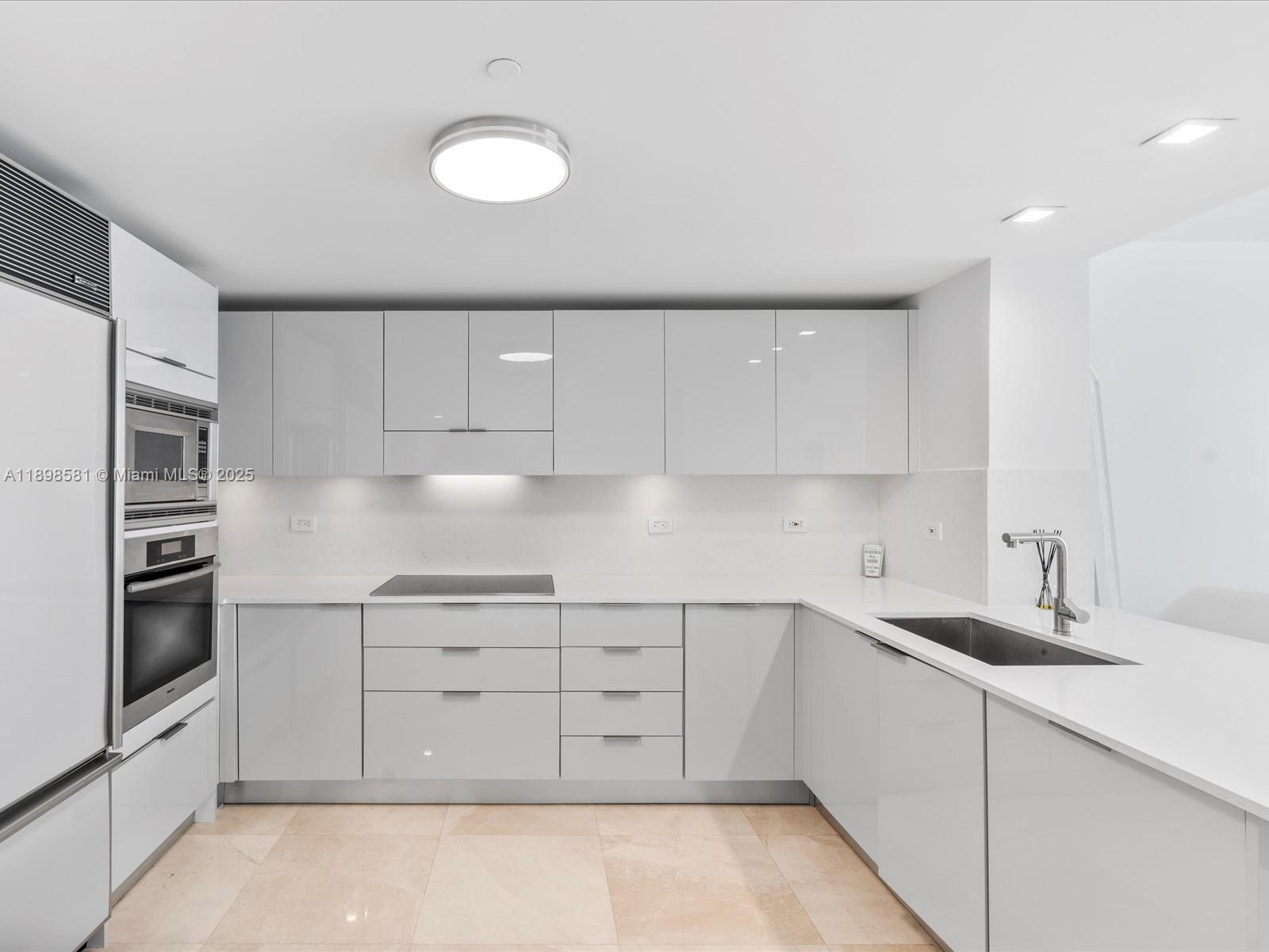 image Carillon Miami Beach19