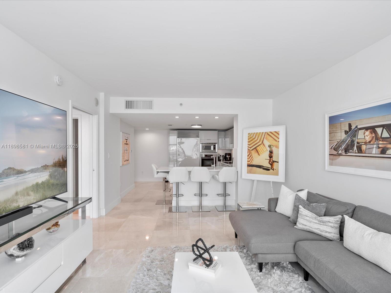 image Carillon Miami Beach6