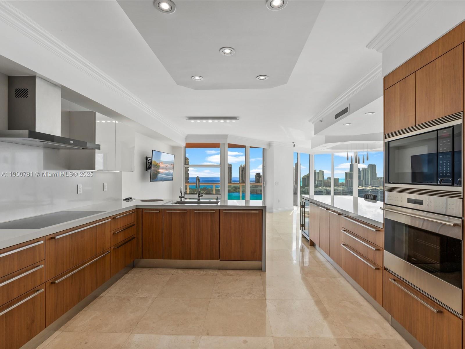 3370 Hidden Bay Dr #3113 Aventura, FL 33180