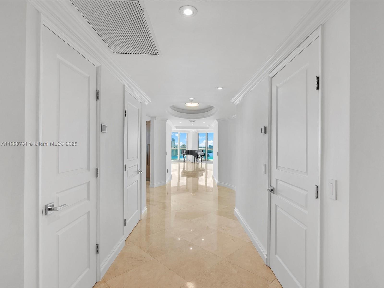 3370 Hidden Bay Dr #3113 Aventura, FL 33180