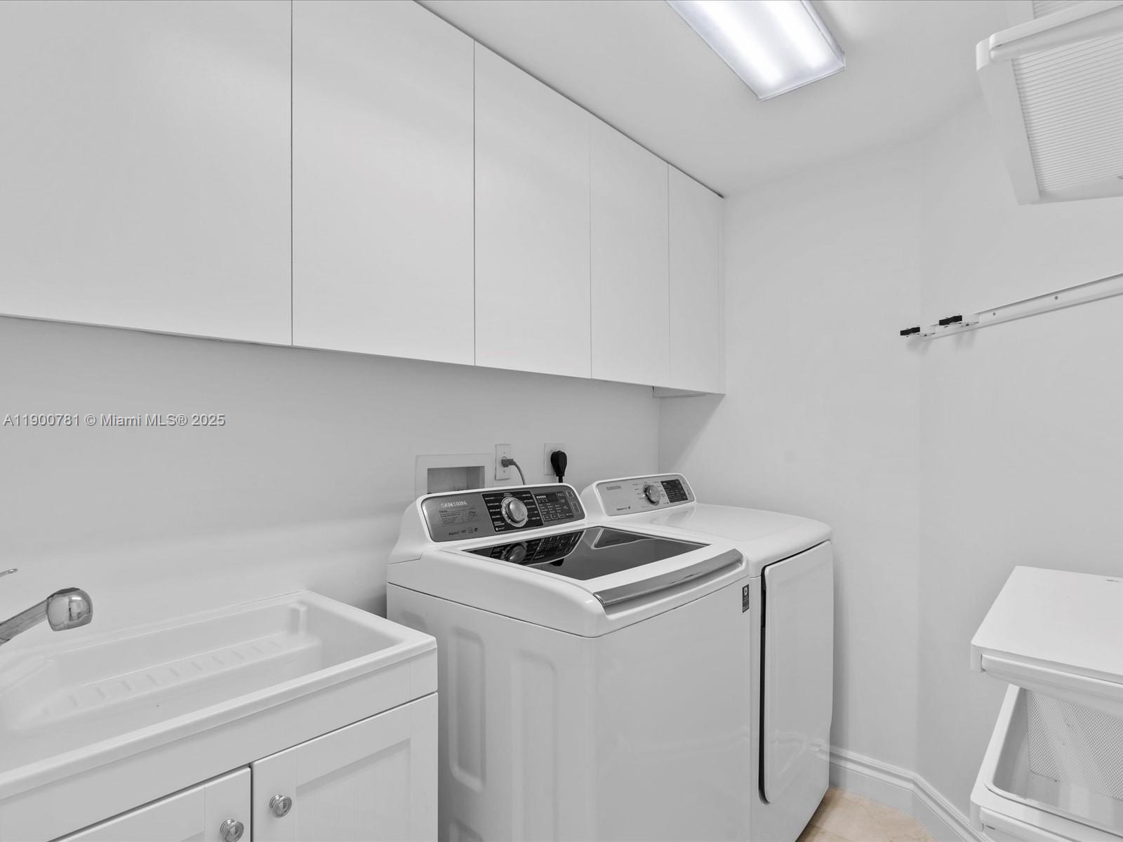 3370 Hidden Bay Dr #3113 Aventura, FL 33180