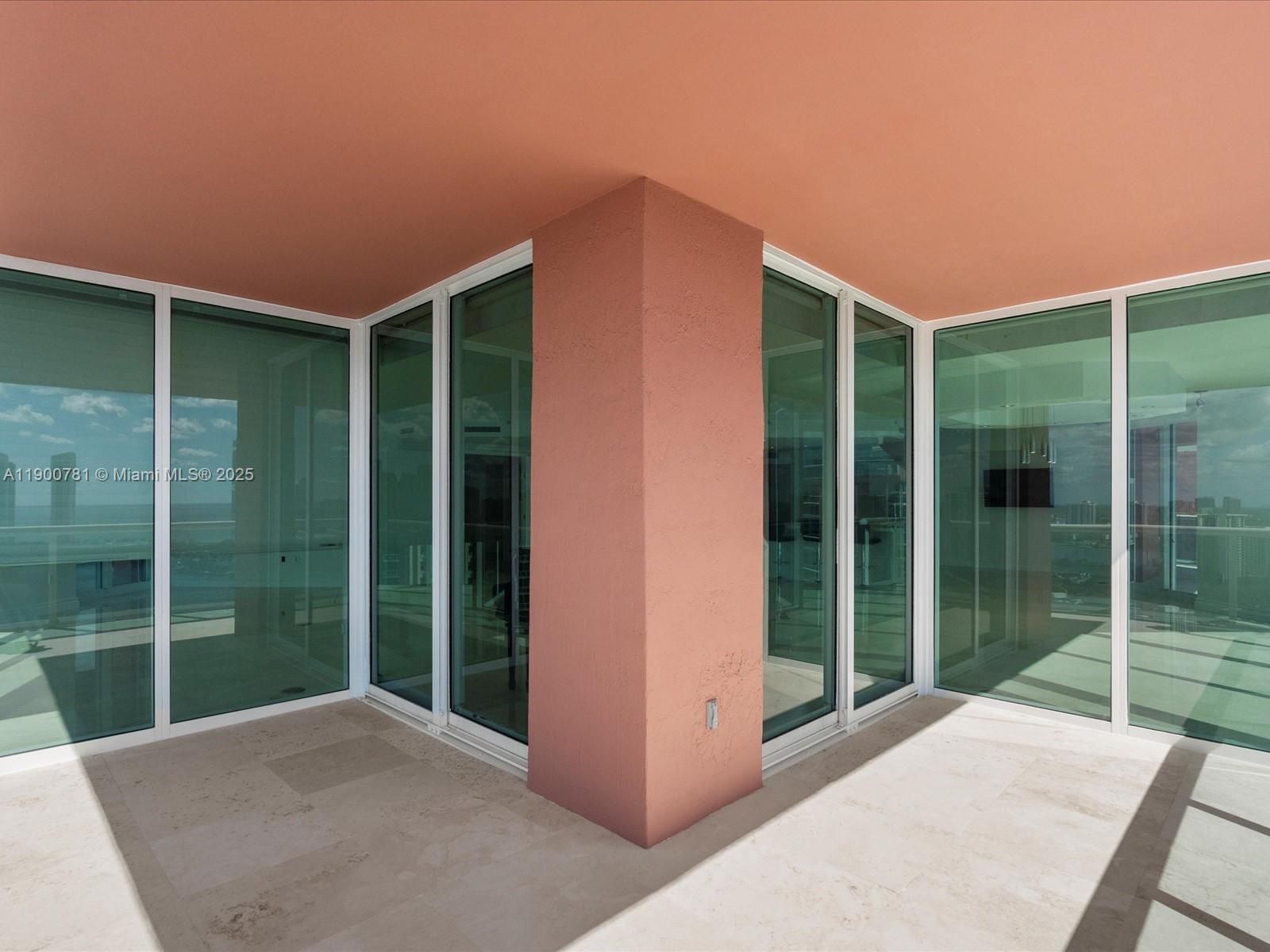 3370 Hidden Bay Dr #3113 Aventura, FL 33180