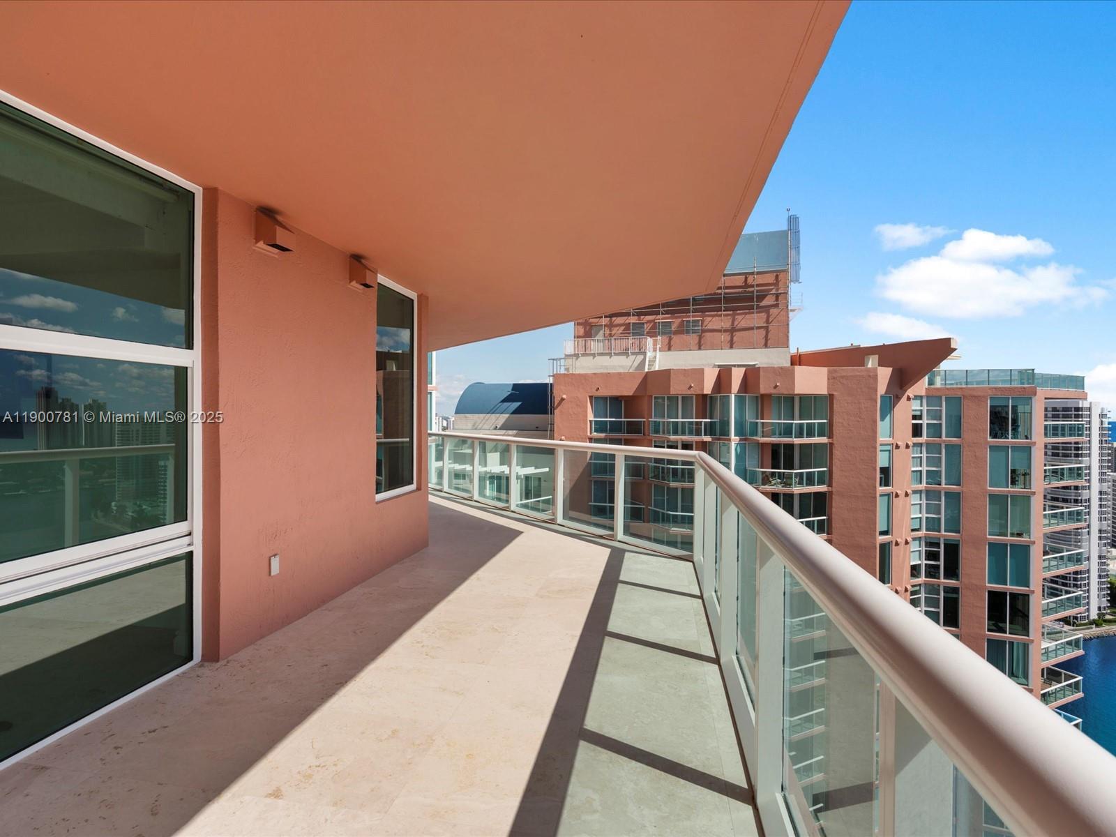 3370 Hidden Bay Dr #3113 Aventura, FL 33180