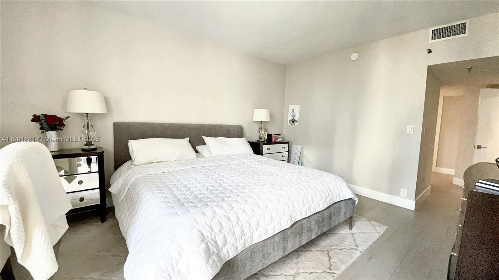 520 Brickell Key Dr #A1010 Miami, FL 33131 520 Brickell Key Dr #A1010 Miami, FL 33131