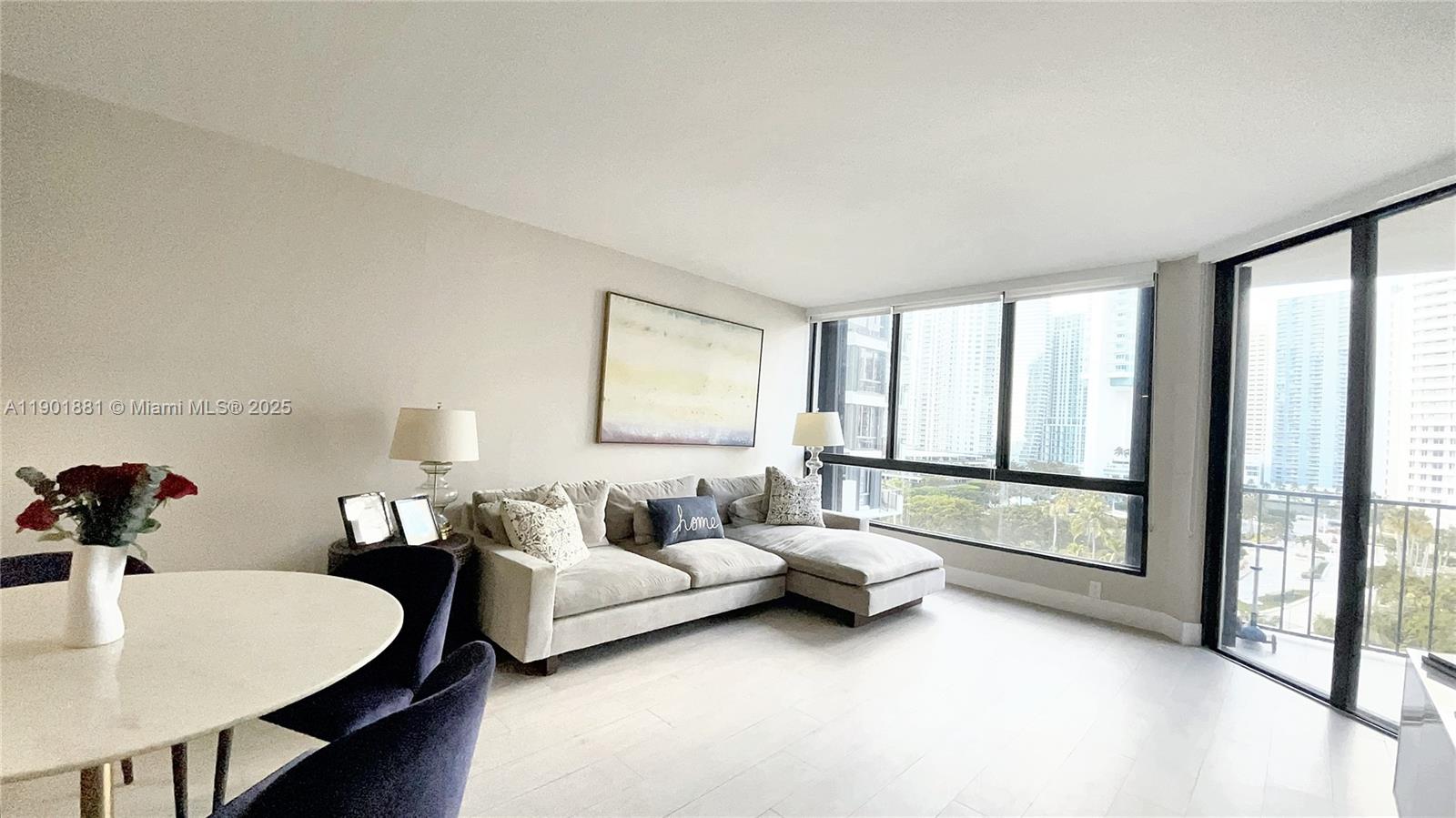 520 Brickell Key Dr #A1010 Miami, FL 33131 520 Brickell Key Dr #A1010 Miami, FL 33131