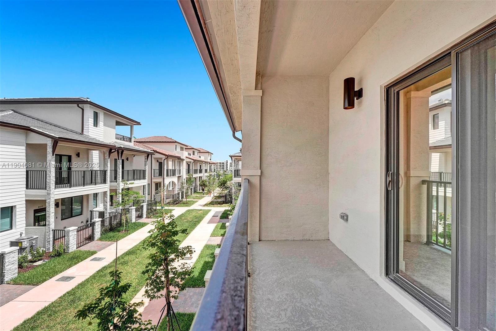 4614 NW 83rd Path #. Doral, FL 33166