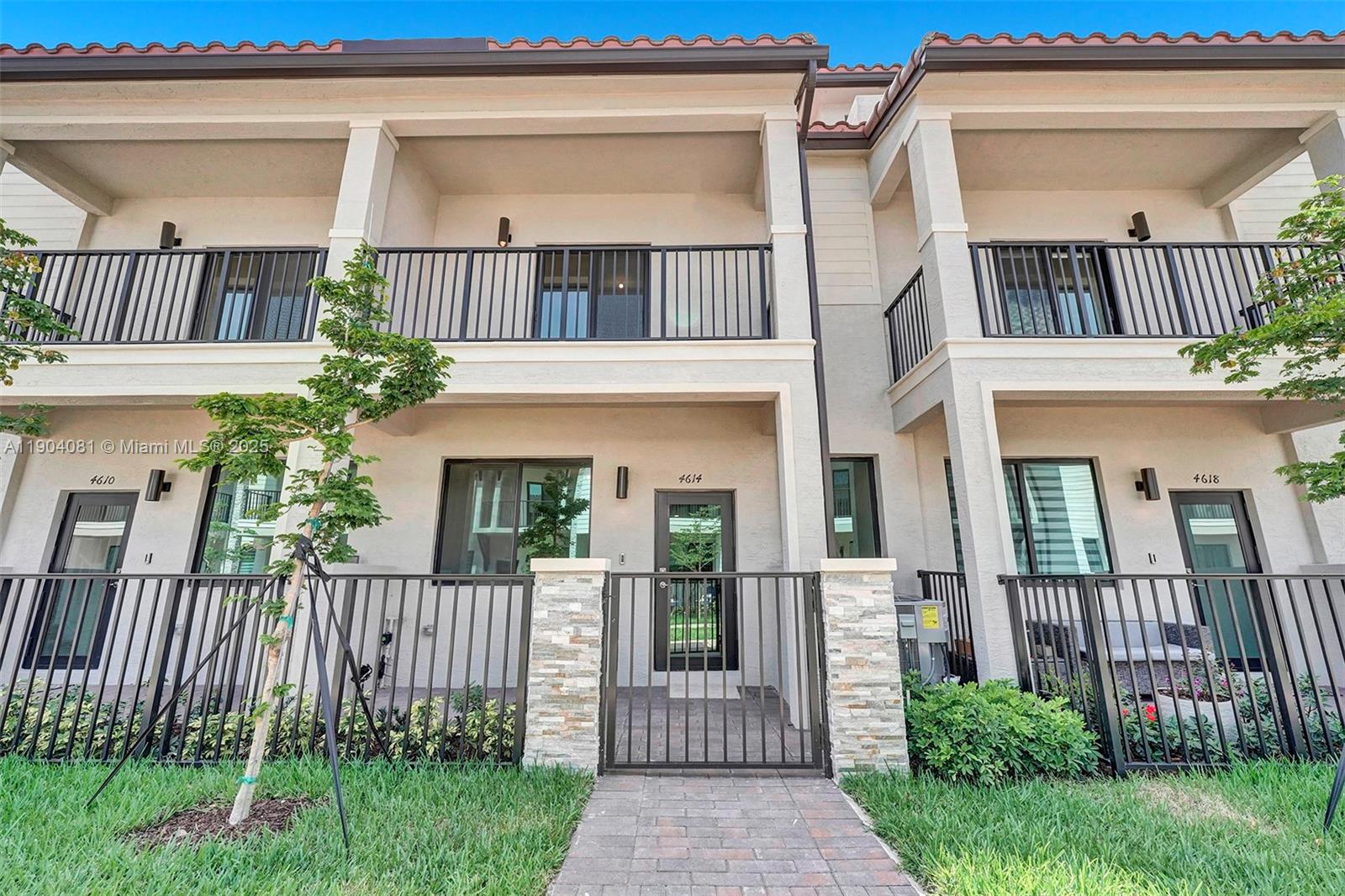 4614 NW 83rd Path #. Doral, FL 33166