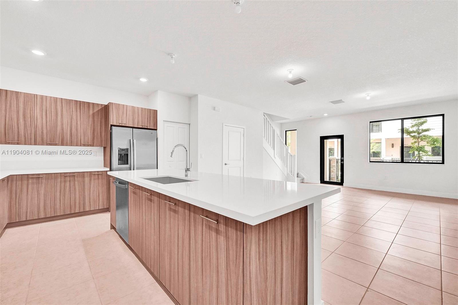 4614 NW 83rd Path #. Doral, FL 33166