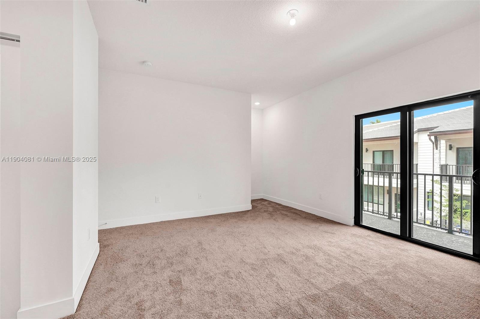 4614 NW 83rd Path #. Doral, FL 33166