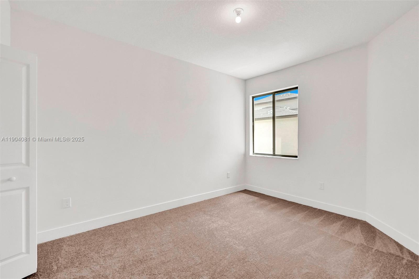 4614 NW 83rd Path #. Doral, FL 33166