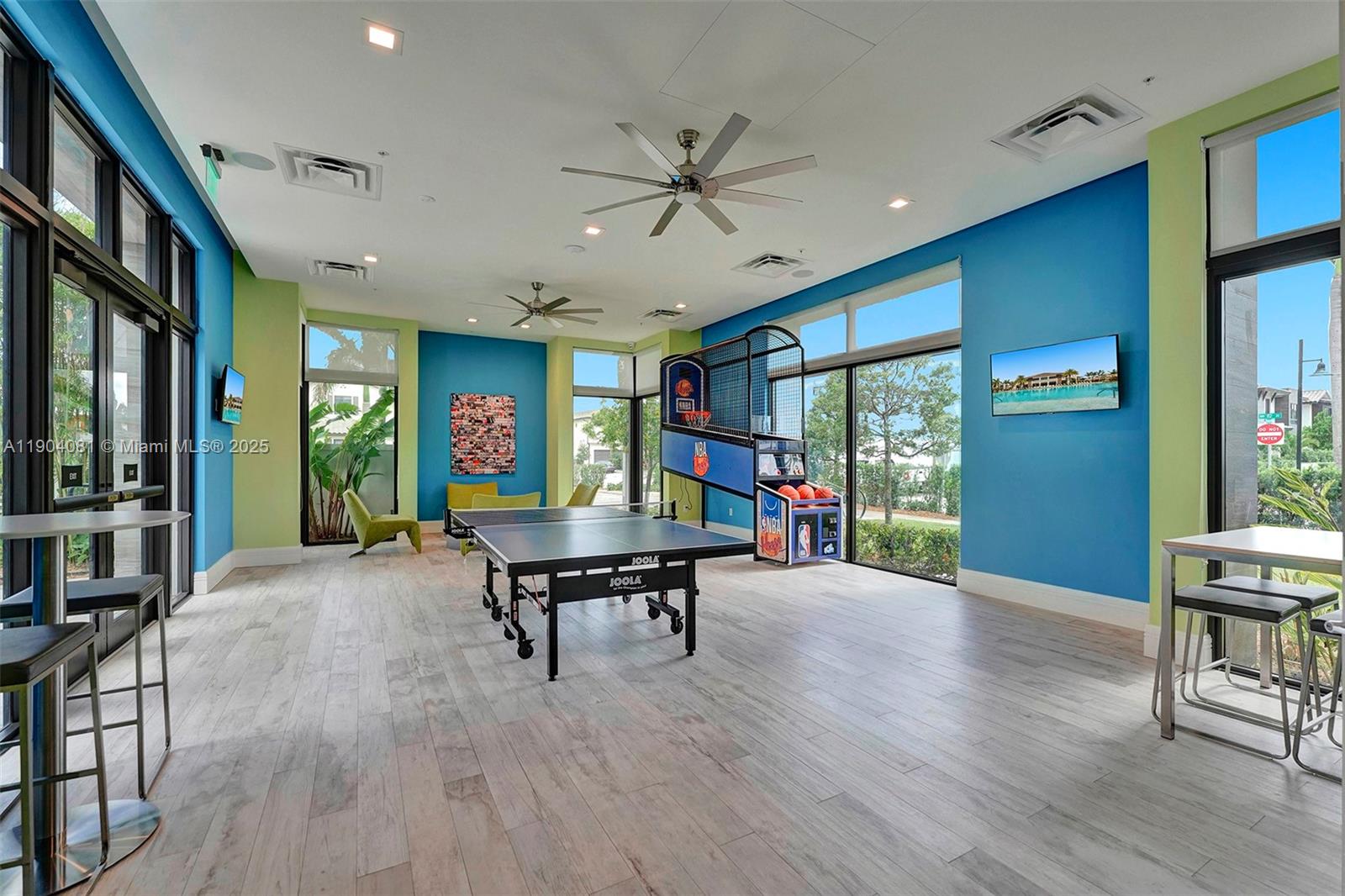 4614 NW 83rd Path #. Doral, FL 33166