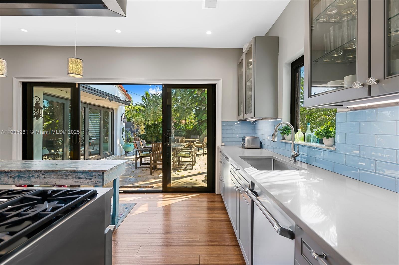 11 Sylvan Ln Fort Lauderdale, FL 33316