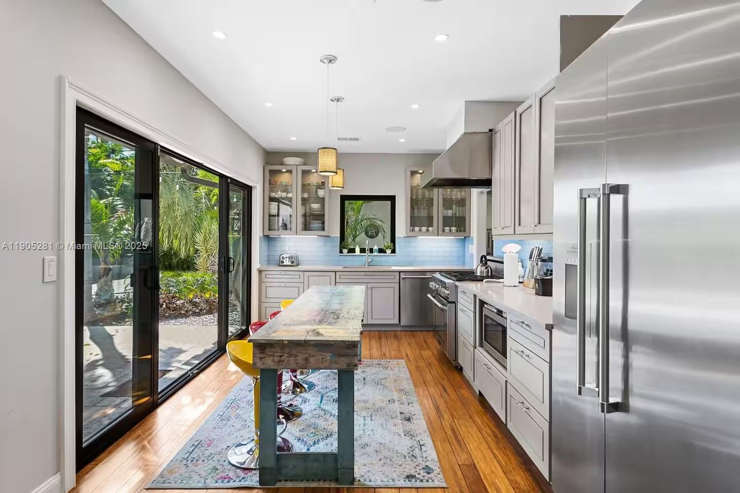 11 Sylvan Ln Fort Lauderdale, FL 33316