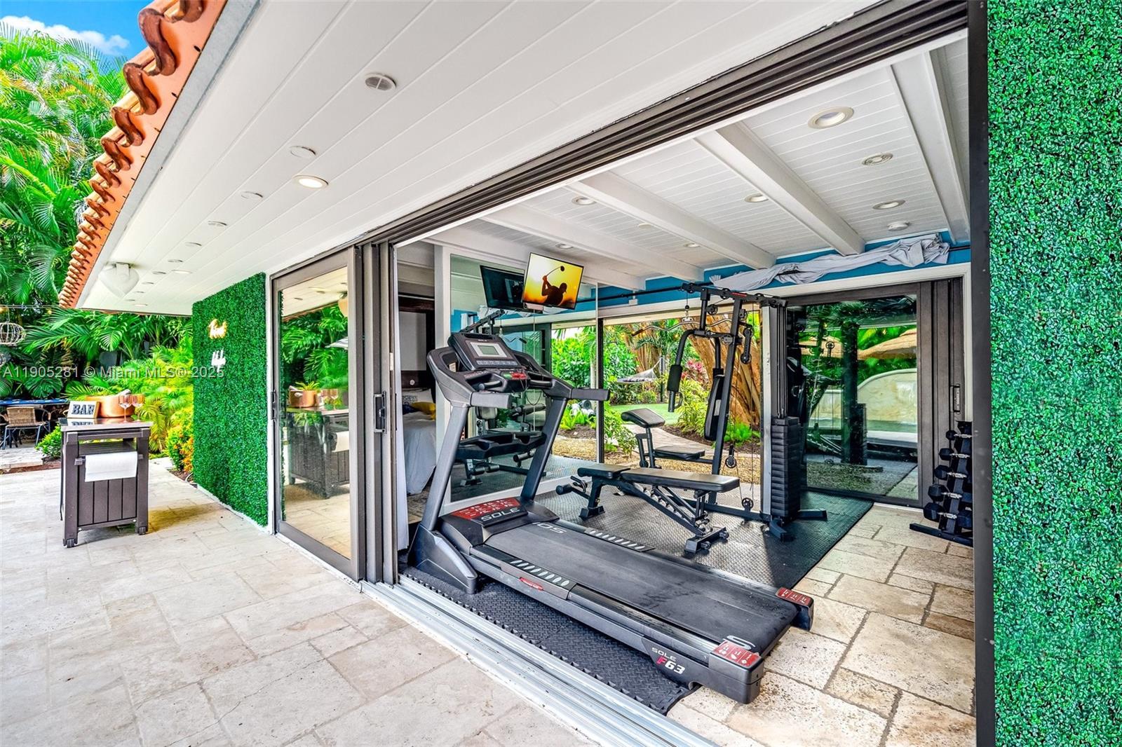 11 Sylvan Ln Fort Lauderdale, FL 33316