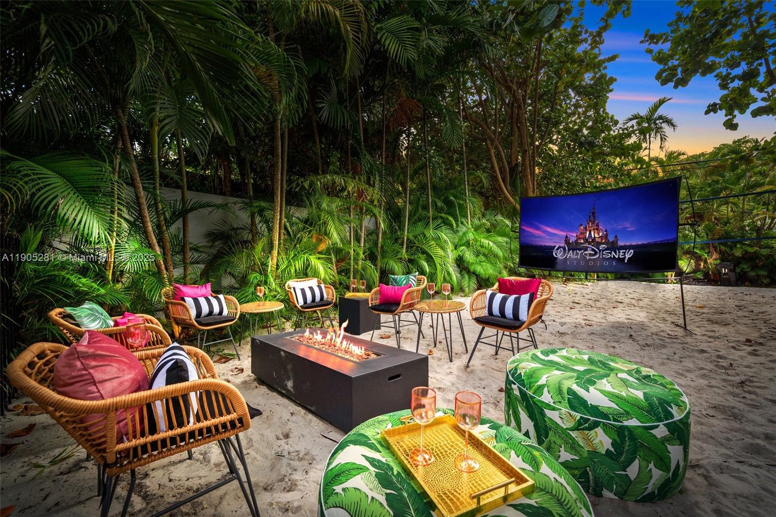 11 Sylvan Ln Fort Lauderdale, FL 33316