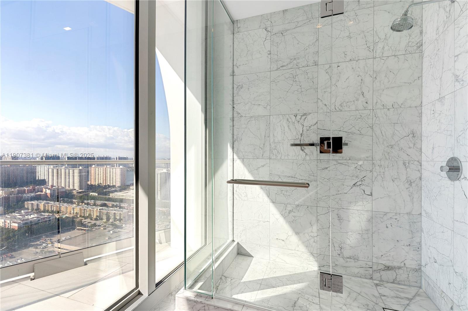 image Jade Signature20