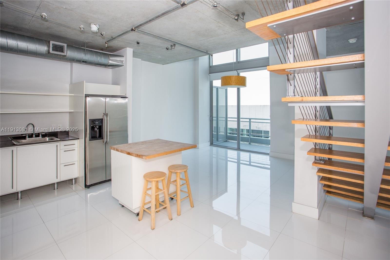 690 SW 1st Ct #PHI20