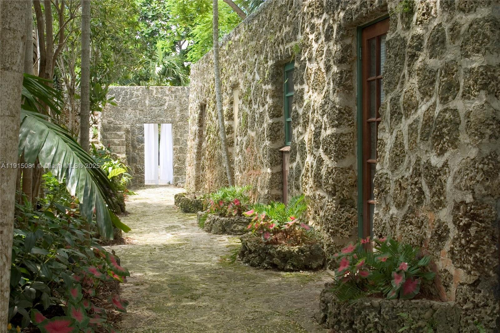 1301 Milan Ave Cottage # 4th Coral Gables, FL 33134