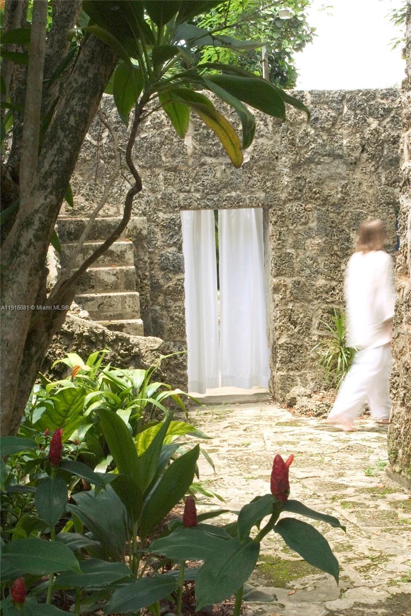 1301 Milan Ave Cottage # 4th Coral Gables, FL 33134