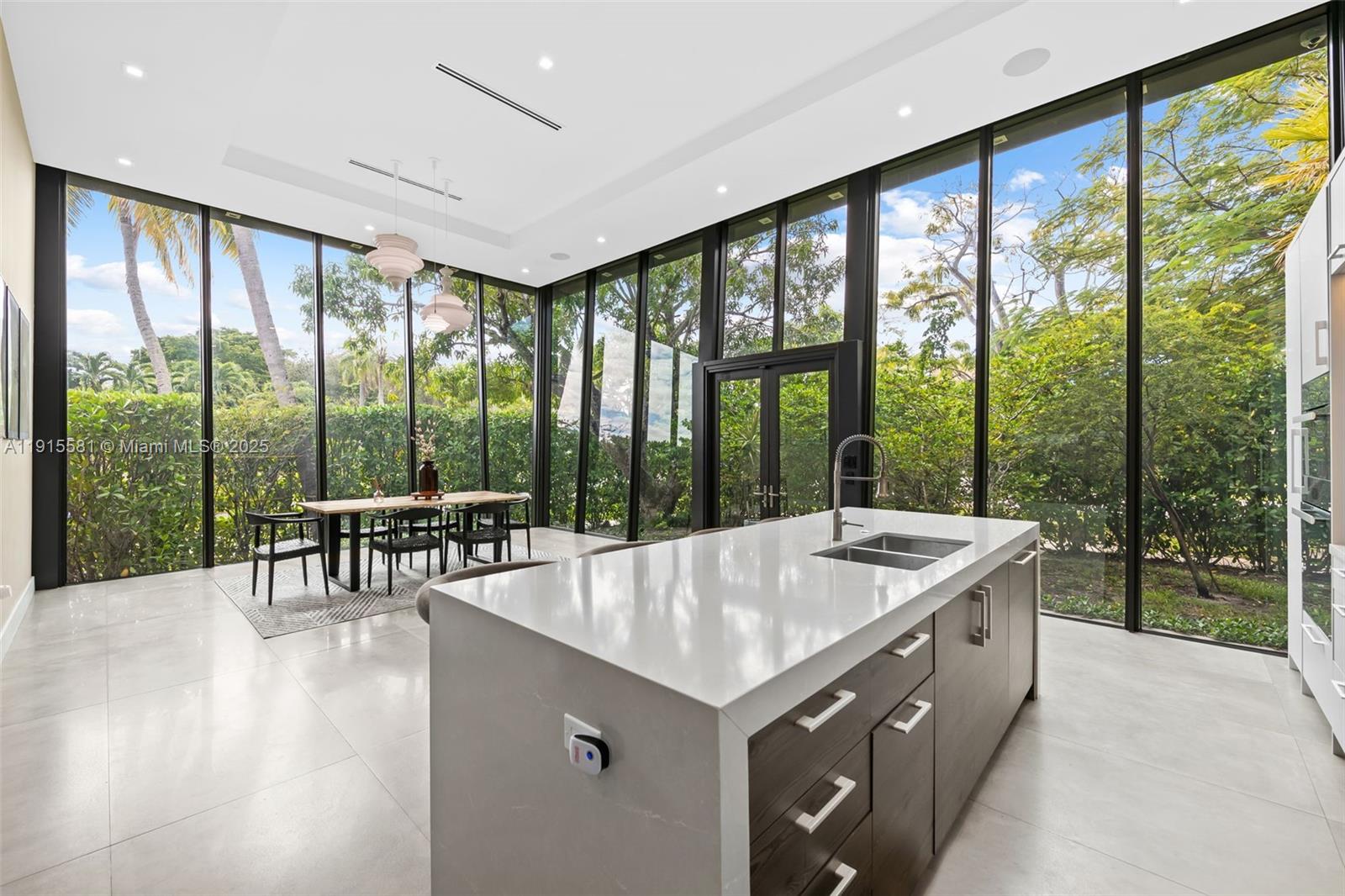 624 N Victoria Park Rd Fort Lauderdale, FL 33304