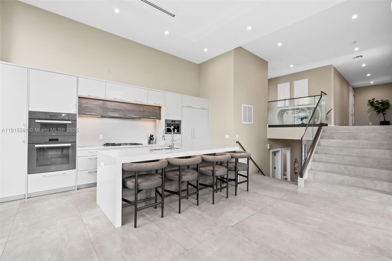 624 N Victoria Park Rd Fort Lauderdale, FL 33304