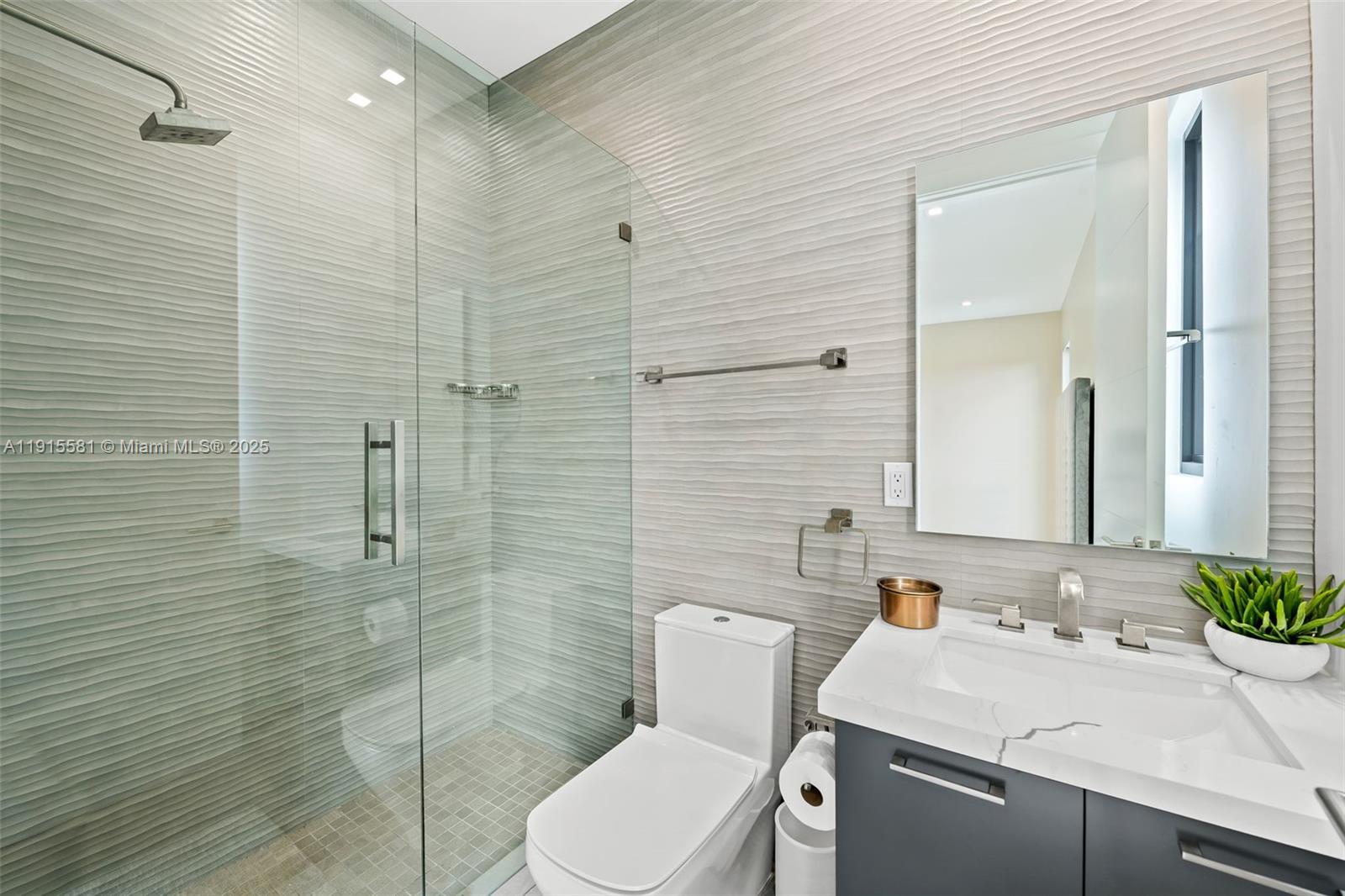 624 N Victoria Park Rd Fort Lauderdale, FL 33304