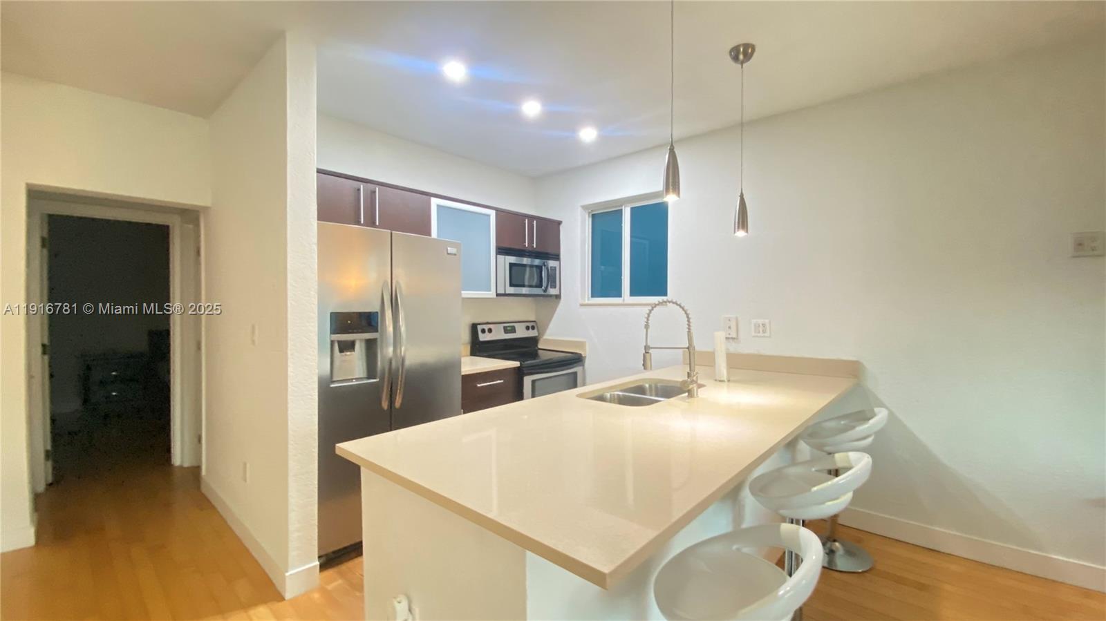 7171 Bay Dr #7 Miami Beach, FL 33141