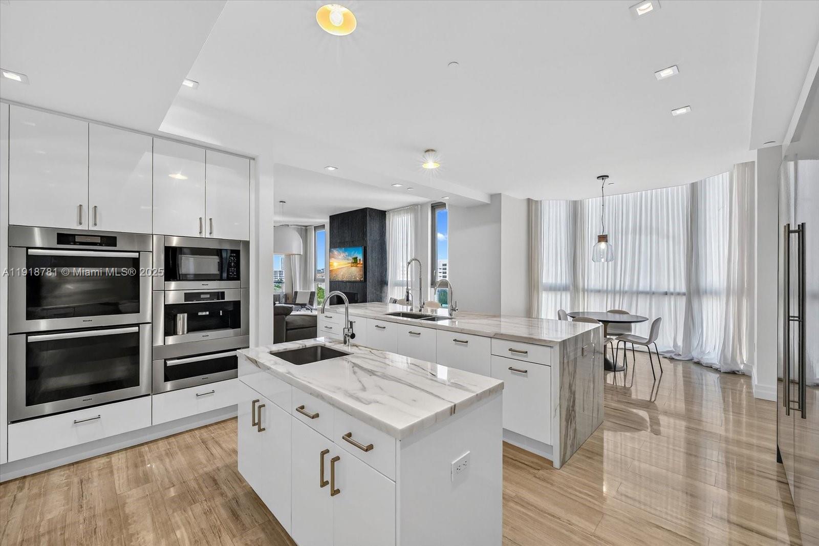 image Mansions At Acqualina10