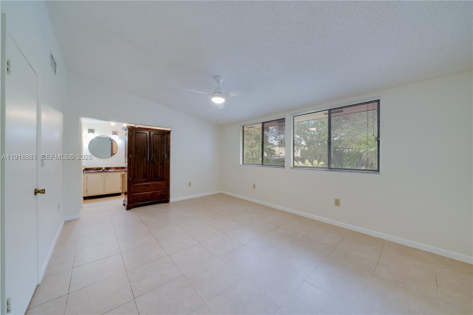 7827 SW 106th Cir #7827 Miami, FL 33173