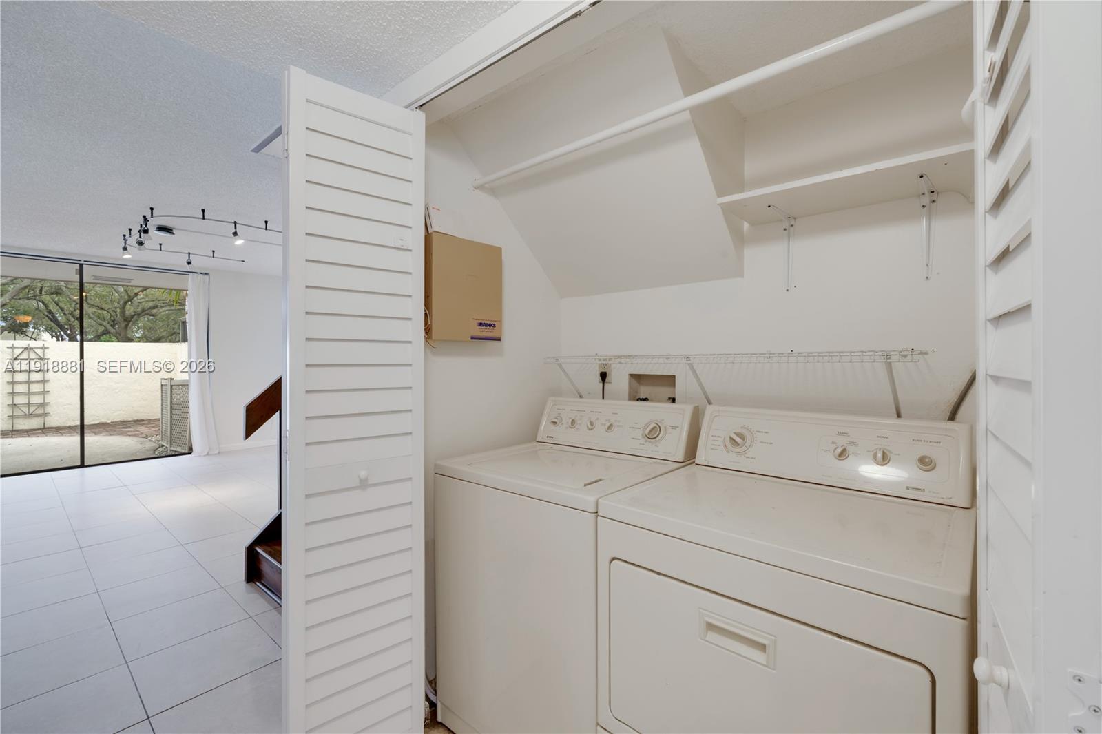 7827 SW 106th Cir #7827 Miami, FL 33173