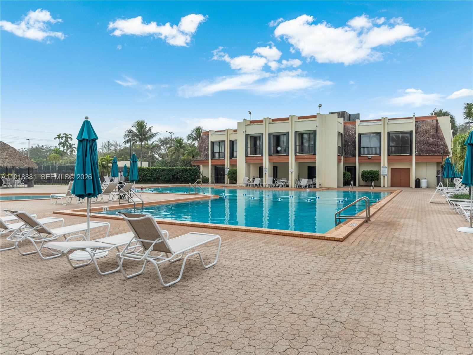 7827 SW 106th Cir #7827 Miami, FL 33173