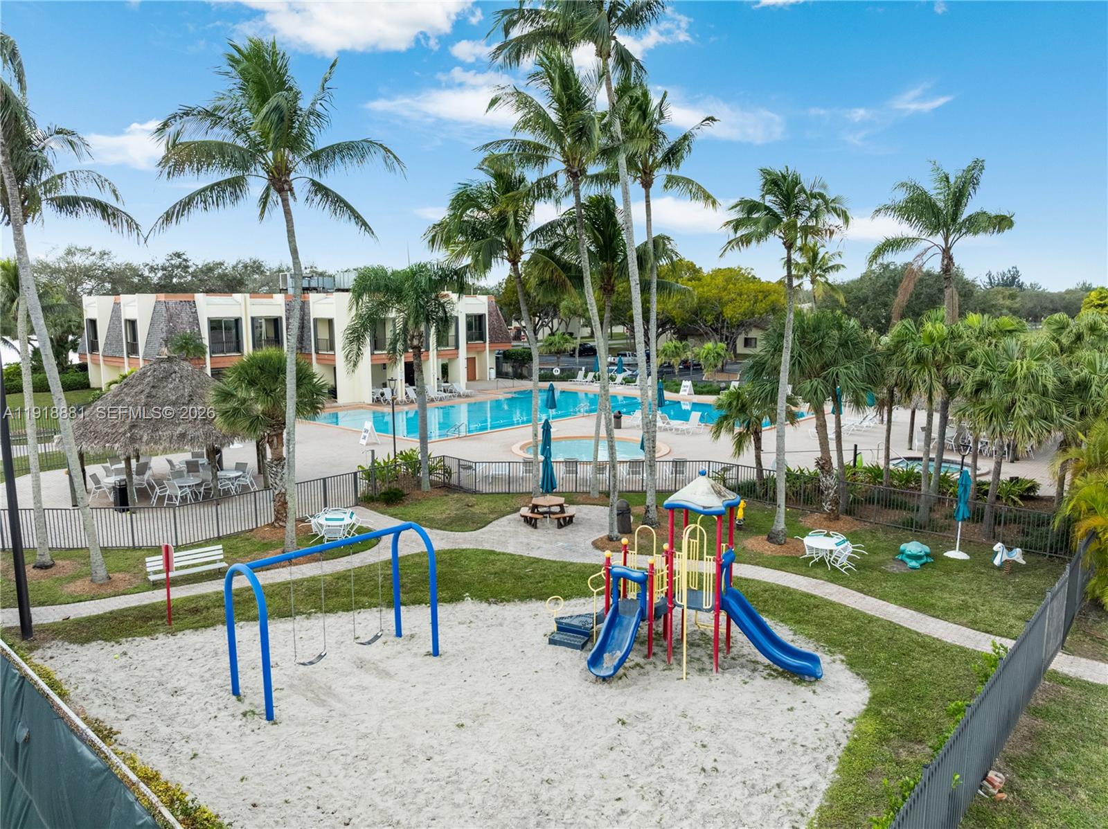 7827 SW 106th Cir #7827 Miami, FL 33173