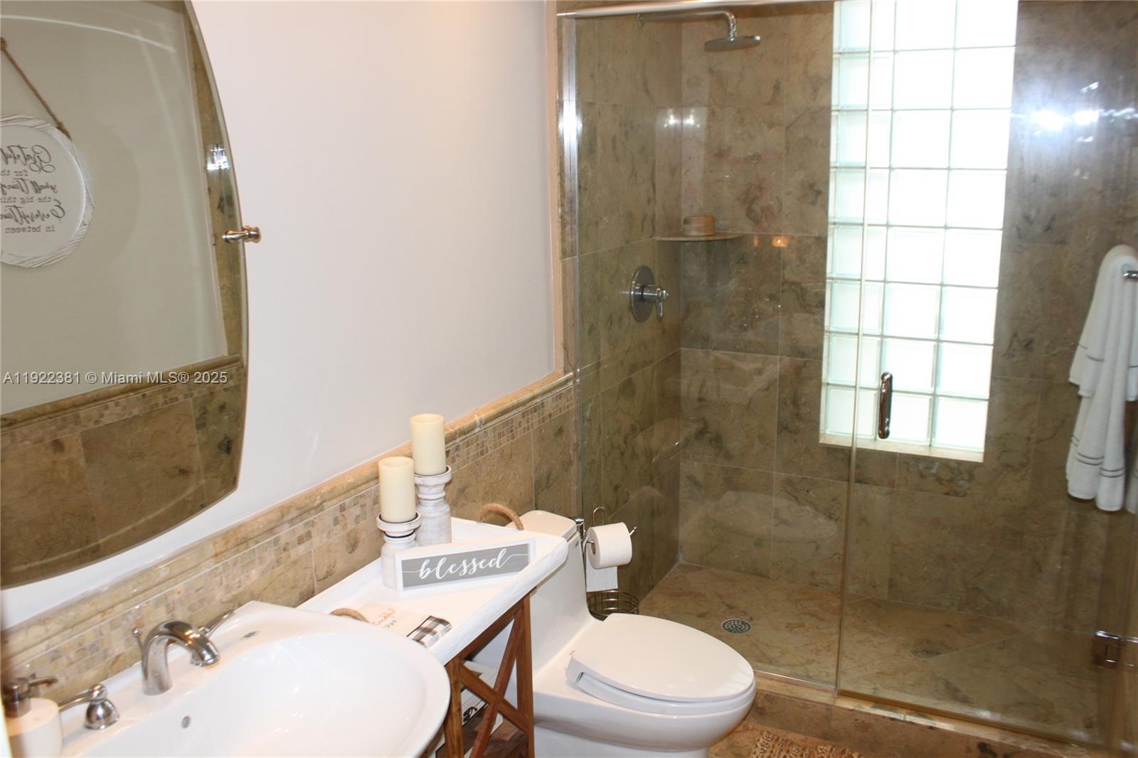 2524 Bay Pointe Ct #2524 Weston, FL 33327